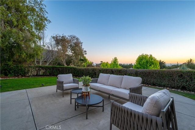 822 Noddy Ct, Arroyo Grande, CA 93420 - view of patio featuring an outdoor hangout area