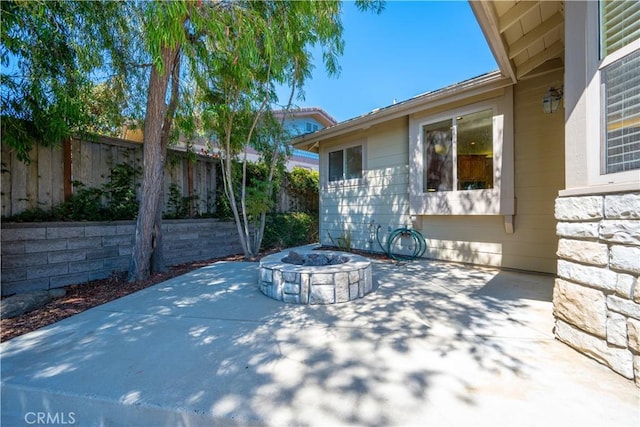 822 Noddy Ct, Arroyo Grande, CA 93420 - view of patio featuring an outdoor fire pit