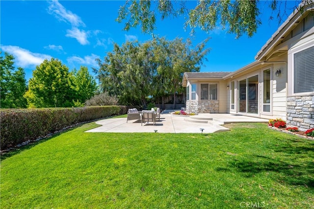 822 Noddy Ct, Arroyo Grande, CA 93420 - view of yard featuring a patio