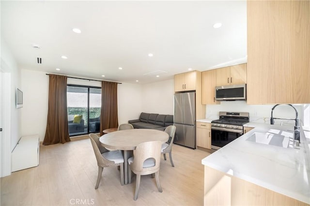 1123 W Angeleno Ave, Burbank, CA 91506 - photo 25