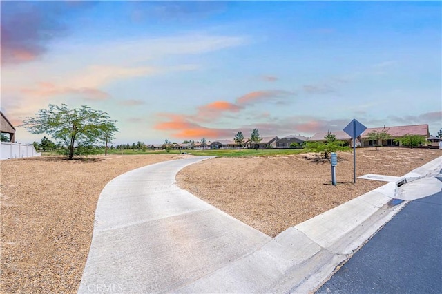 19385 Boulder St, Apple Valley, CA 92308 - surrounding community with a residential view