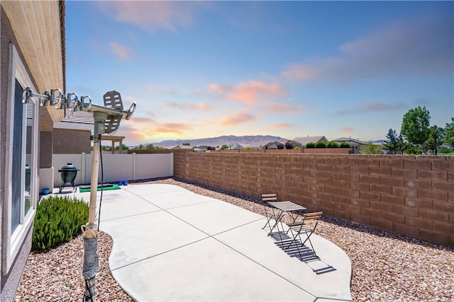 19385 Boulder St, Apple Valley, CA 92308 - fenced backyard with a patio area and a mountain view