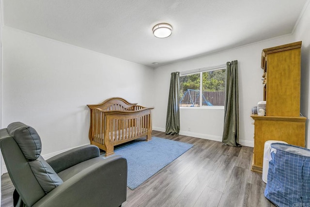 929 Chumash Trl, Vista, CA 92084 - bedroom featuring wood finished floors and baseboards