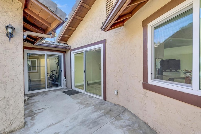 929 Chumash Trl, Vista, CA 92084 - view of patio