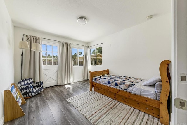 929 Chumash Trl, Vista, CA 92084 - bedroom featuring wood finished floors