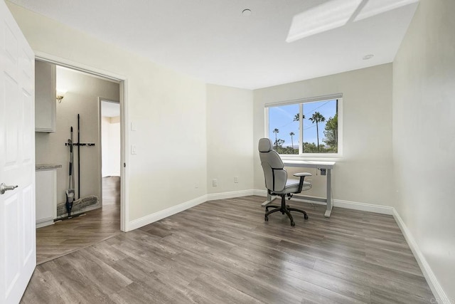929 Chumash Trl, Vista, CA 92084 - office featuring wood finished floors