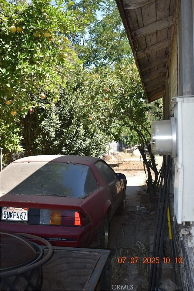 28986 Merris St, Highland, CA 92346 - exterior space