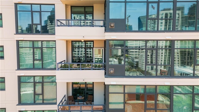 1199 Pacific Unit 1303, San Diego, CA 92101 - view of property with a city view