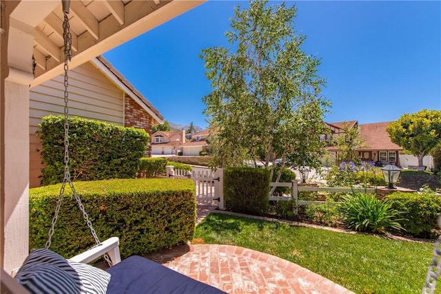 968 Saddlehorn Pl, Newbury Park, CA 91320 - view of patio with a gate and a residential view