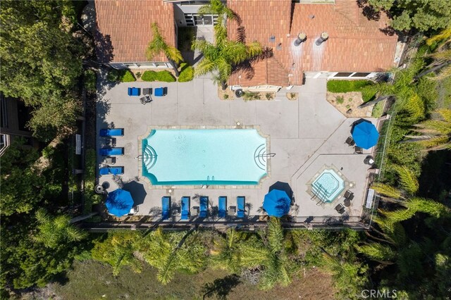 2500 San Gabriel Way Unit 306, Corona, CA 92882 - drone / aerial view of a pool