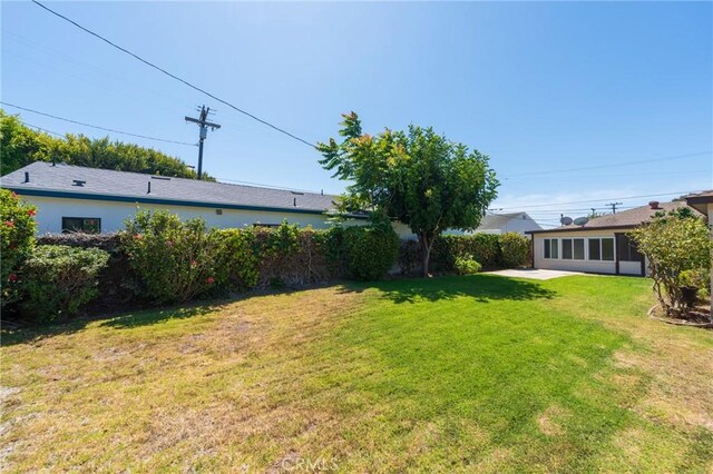 2605 Robinson St, Redondo Beach, CA 90278 - view of green lawn featuring a patio