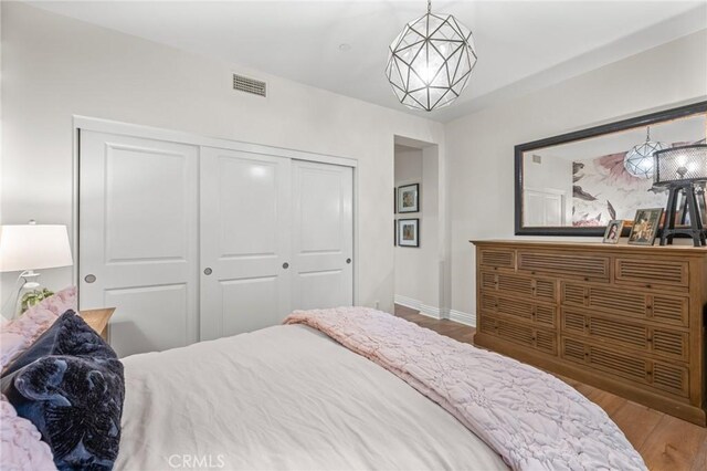 3 Stockmen Rd, Ladera Ranch, CA 92694 - bedroom with a closet and wood finished floors