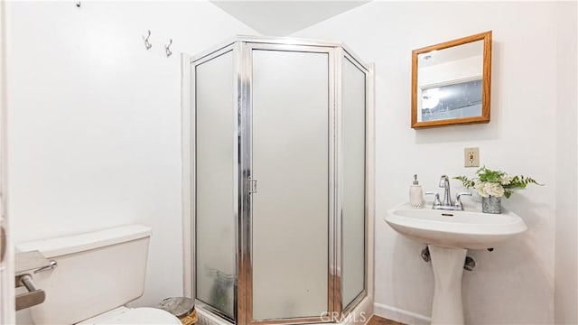 29282 Pine Dr, Cedar Glen, CA 92321 - full bath featuring a stall shower and toilet