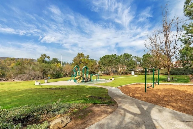 15 Surfbird Ln, Aliso Viejo, CA 92656 - community playground with a yard