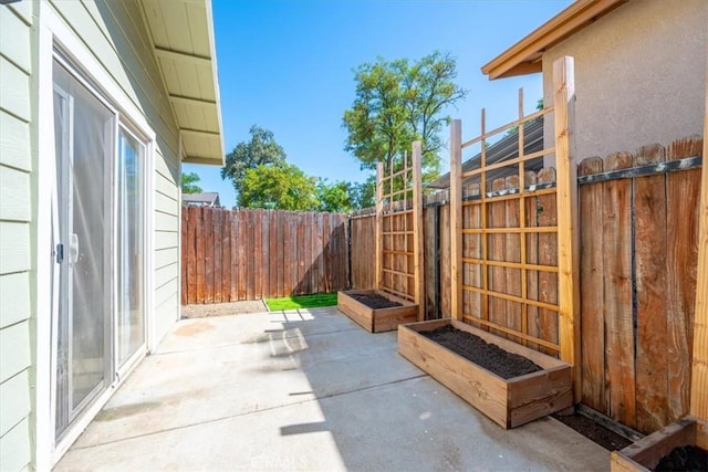 1812 Riverside Ave, Paso Robles, CA 93446 - fenced backyard featuring a patio area