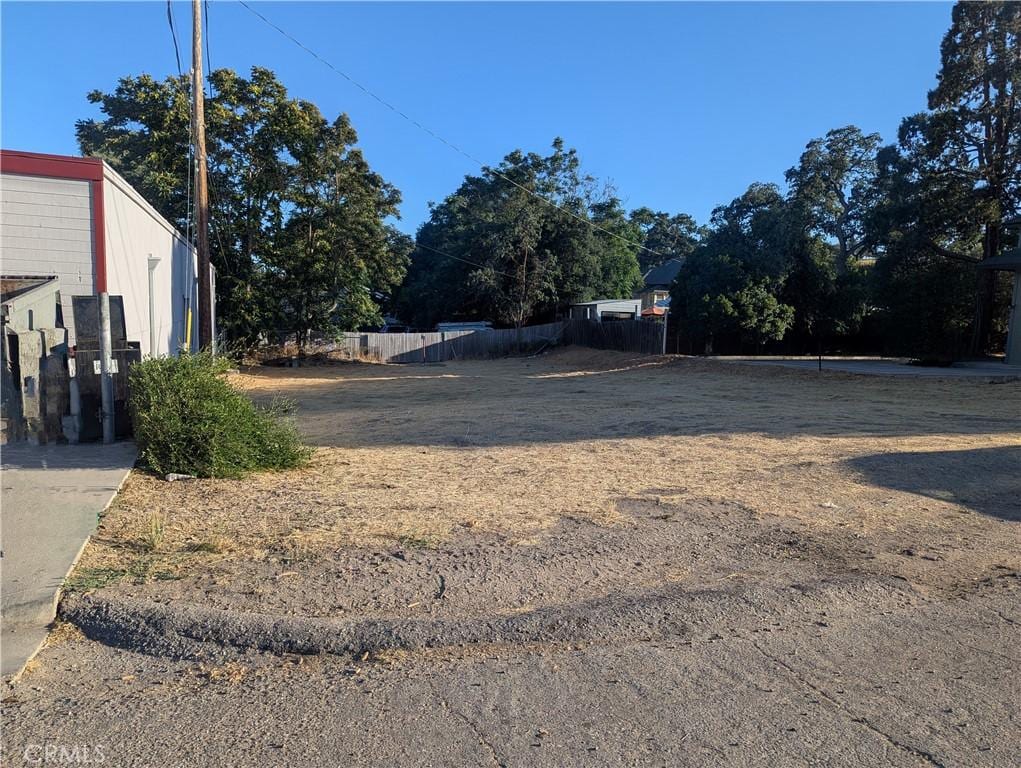 624 8th St, Paso Robles, CA 93446