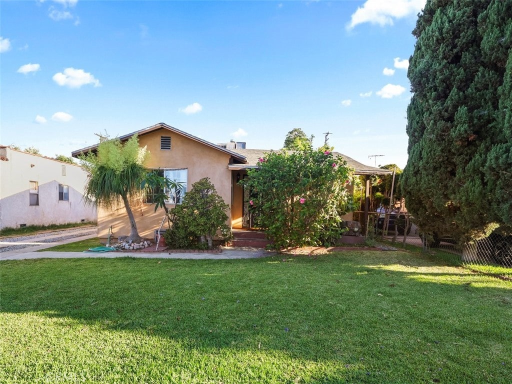 4332 E 53rd St, Maywood, CA 90270 - photo 1