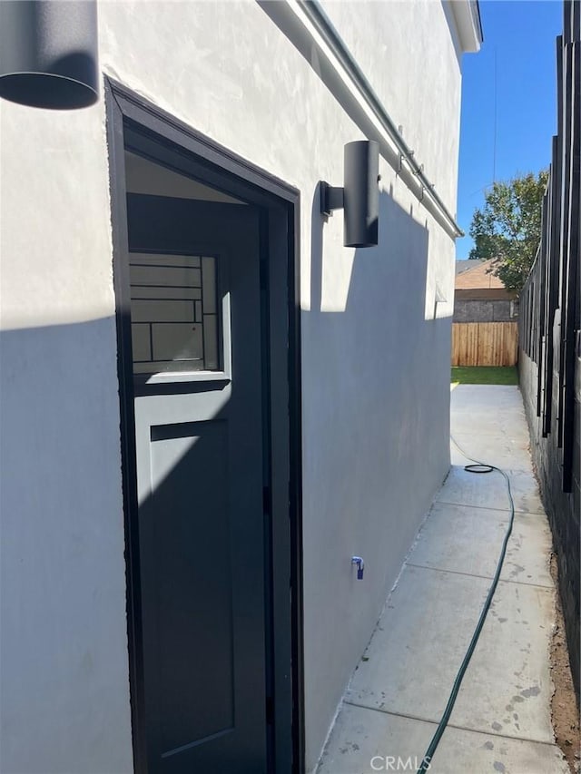 3028 E 1st St, Los Angeles, CA 90063 - exterior view of stucco siding