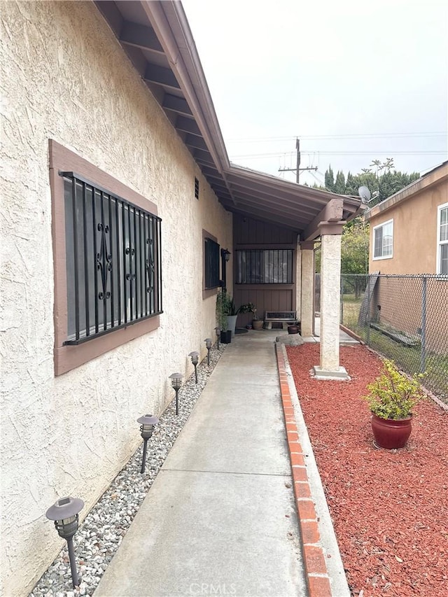 9620 San Vincente Ave, South Gate, CA 90280 - view of patio / terrace