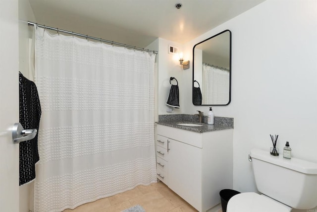 425 W Beech St Unit 613, San Diego, CA 92101 - bathroom with vanity, tile patterned flooring, and a shower with curtain