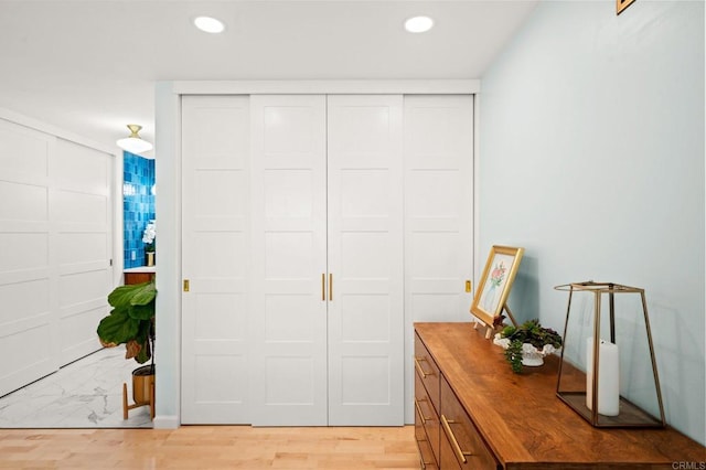 3432 Mount Ariane Dr, San Diego, CA 92111 - entryway featuring recessed lighting