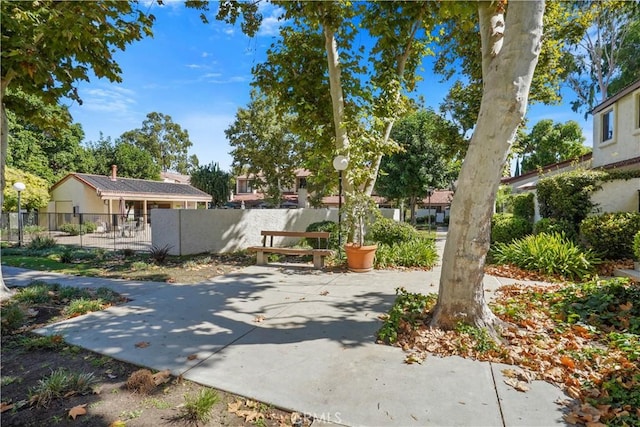 18230 Oxnard St Unit 110, Tarzana, CA 91356 - view of yard featuring a patio area