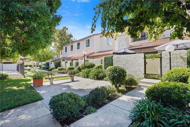 18230 Oxnard St Unit 110, Tarzana, CA 91356 - view of community featuring a gate