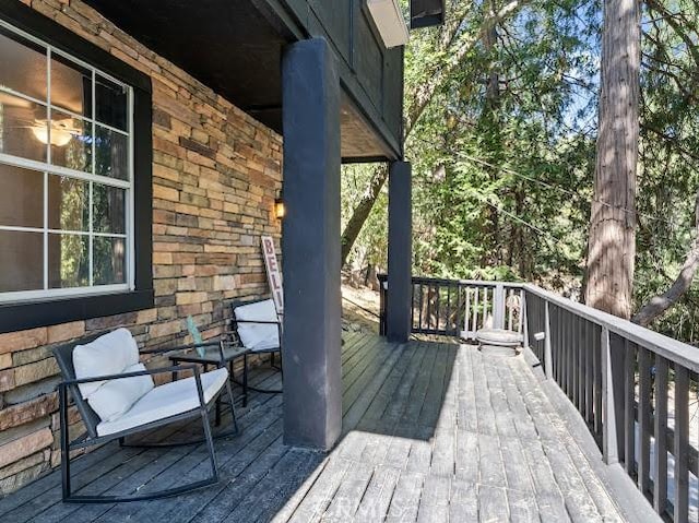 24834 Edelweiss Dr, Crestline, CA 92325 - photo 5