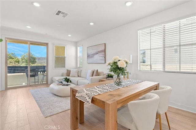 90 Harness Way, Rancho Mission Viejo, CA 92694 - dining space featuring light wood-style floors and recessed lighting