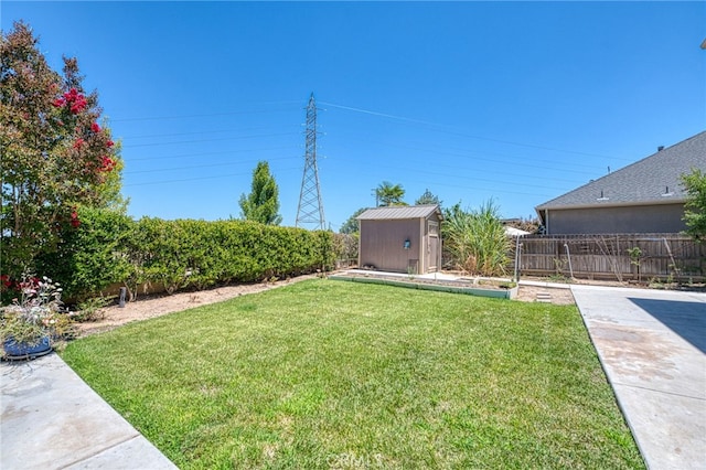 6626 W Alluvial Ave, Fresno, CA 93722 - view of yard featuring a storage unit
