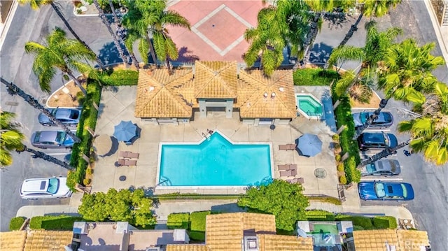 15034 Ocaso Ave, La Mirada, CA 90638 - aerial view of a pool area