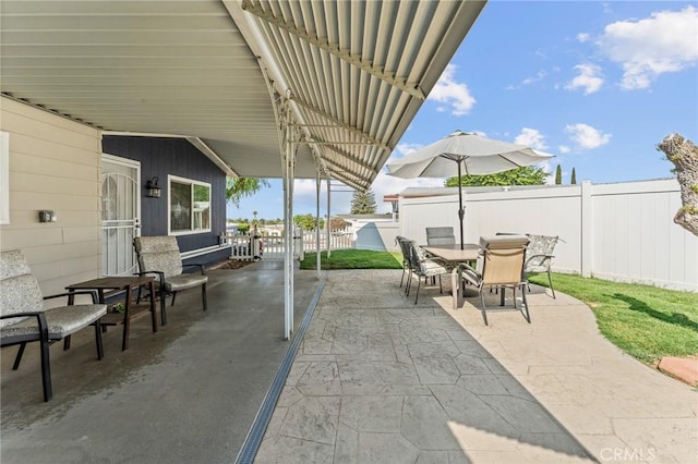 41050 Mohawk Cir, Cherry Valley, CA 92223 - view of patio / terrace with outdoor dining space