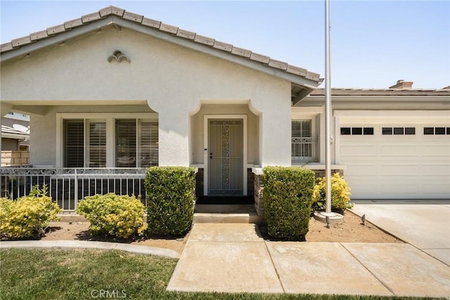 1167 Belridge Pl, Corona, CA 92881 - view of front of property with stucco siding, a garage, and concrete driveway