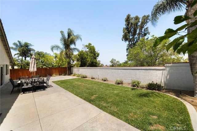 1167 Belridge Pl, Corona, CA 92881 - view of yard featuring a patio