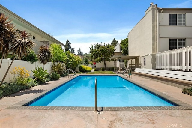 4320 W Kling St Unit 27, Burbank, CA 91505 - view of pool with a fenced backyard and a patio area