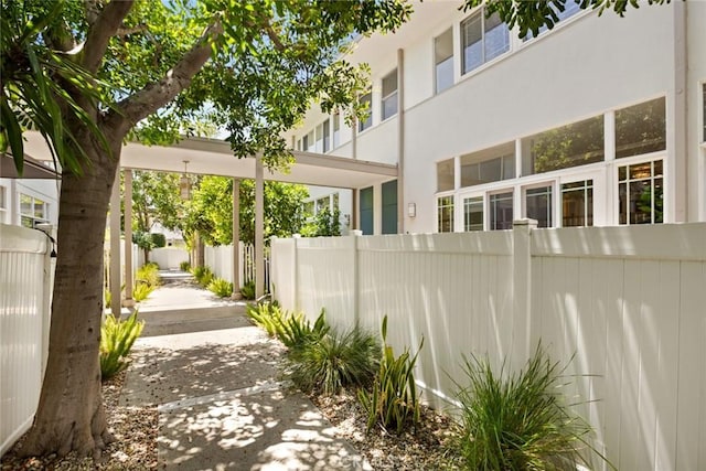 4320 W Kling St Unit 27, Burbank, CA 91505 - view of patio / terrace