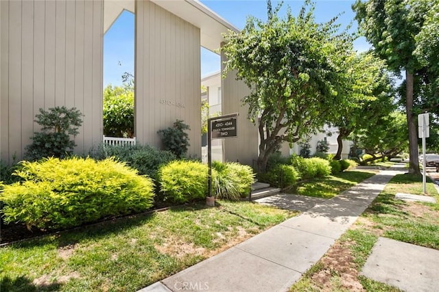4320 W Kling St Unit 27, Burbank, CA 91505 - view of community