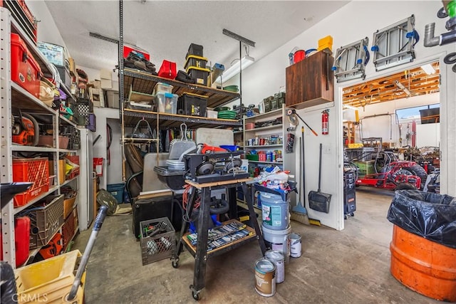 18043 Preston St, Hesperia, CA 92345 - garage featuring a workshop area