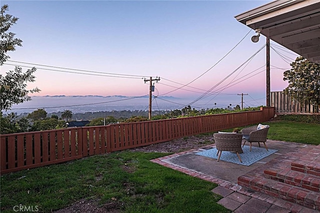 5527 Elmbank Rd, Rancho Palos Verdes, CA 90275 - fenced backyard with a patio area