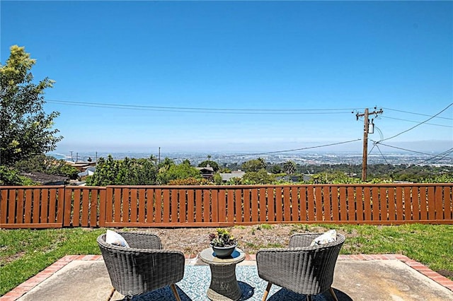 5527 Elmbank Rd, Rancho Palos Verdes, CA 90275 - fenced backyard featuring a patio