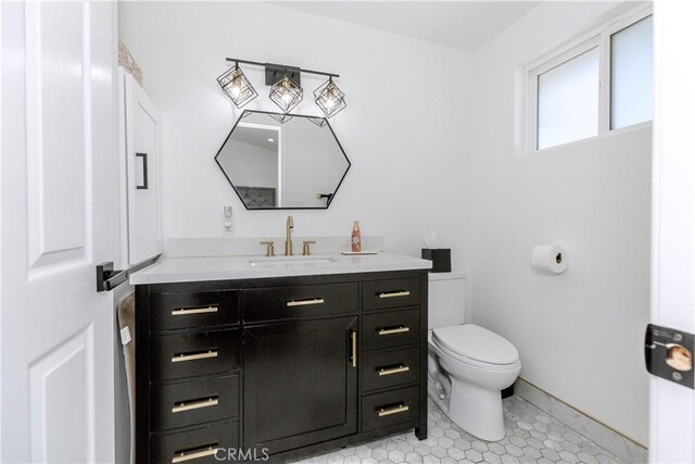 16652 Itasca St, Northridge, CA 91343 - bathroom featuring vanity and tile patterned floors