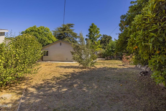 1104 Mariano Dr, Ojai, CA 93023 - view of yard