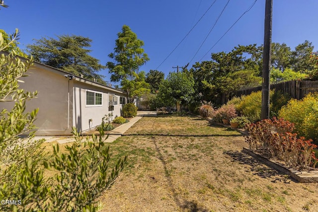 1104 Mariano Dr, Ojai, CA 93023 - view of fenced backyard