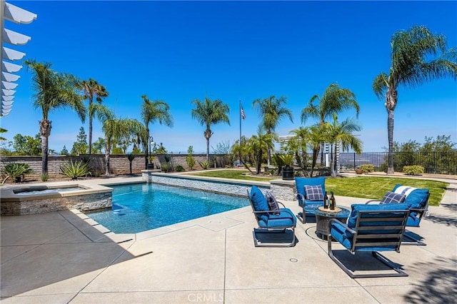 3959 Paseo Ln, Cresta, Corona, CA 92881 - view of pool with a patio, a fenced backyard, and a pool with connected hot tub