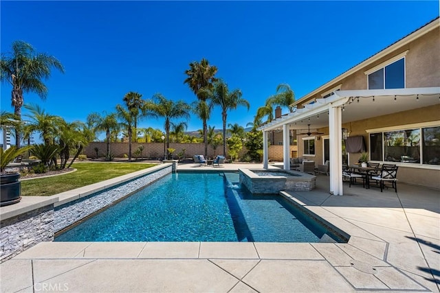 3959 Paseo Ln, Cresta, Corona, CA 92881 - view of swimming pool featuring a ceiling fan, a patio, and a pool with connected hot tub