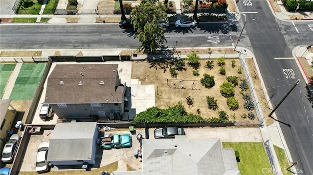 711 E 118th St, Los Angeles, CA 90059 - drone / aerial view