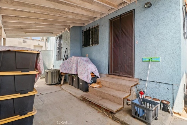 2734 S Redondo Blvd, Los Angeles, CA 90016 - view of patio / terrace featuring entry steps
