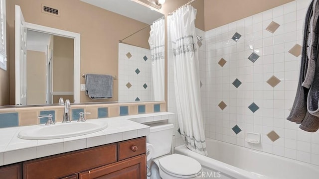 10 Calle Castillo, San Clemente, CA 92673 - full bath with vanity and shower / bathtub combination with curtain