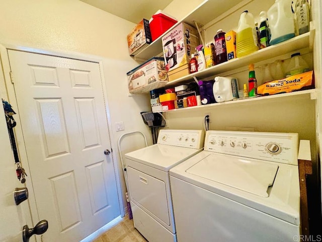 1670 Hillsborough St, Chula Vista, CA 91913 - washroom featuring independent washer and dryer