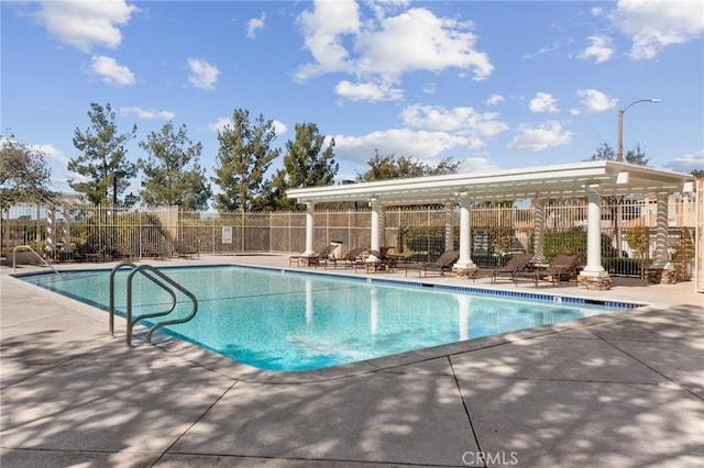 28403 Calex Dr, Valencia, CA 91354 - community pool with a patio area